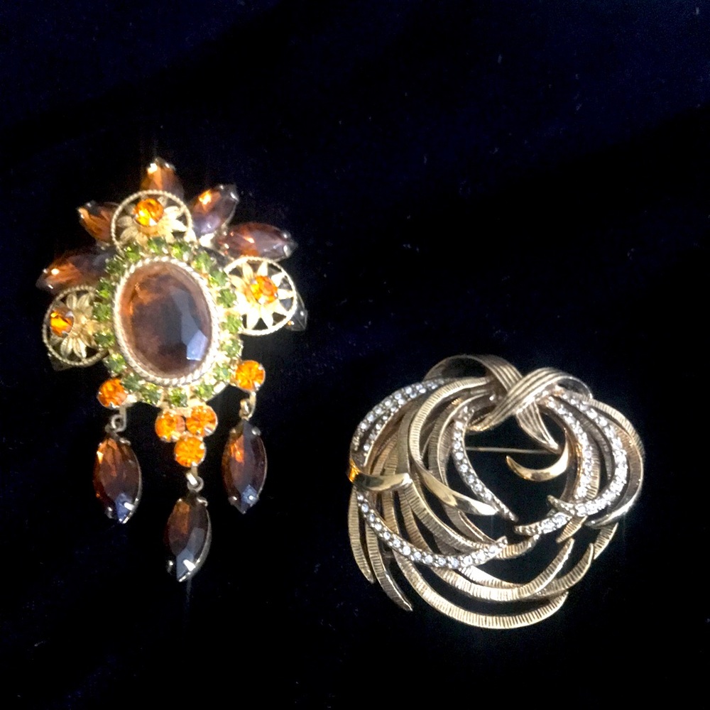 Rococo style brooches